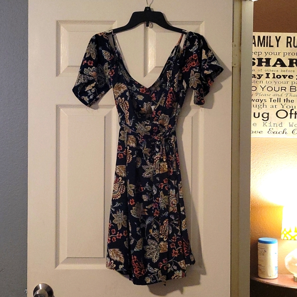 Wrap around Dress size large